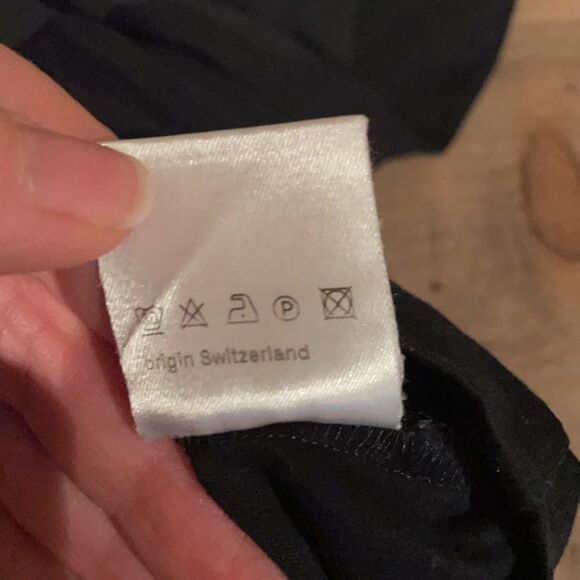 Akris punto black crew neck top sz 12 - Picture 7 of 7